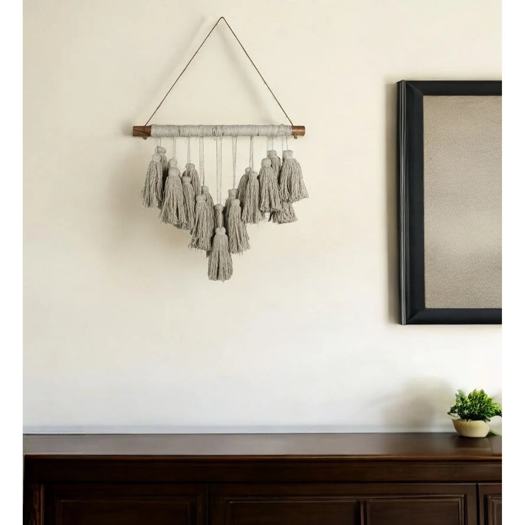 Homeroots 20" X 4" Beige Cotton Novelty Hanging Tapestry