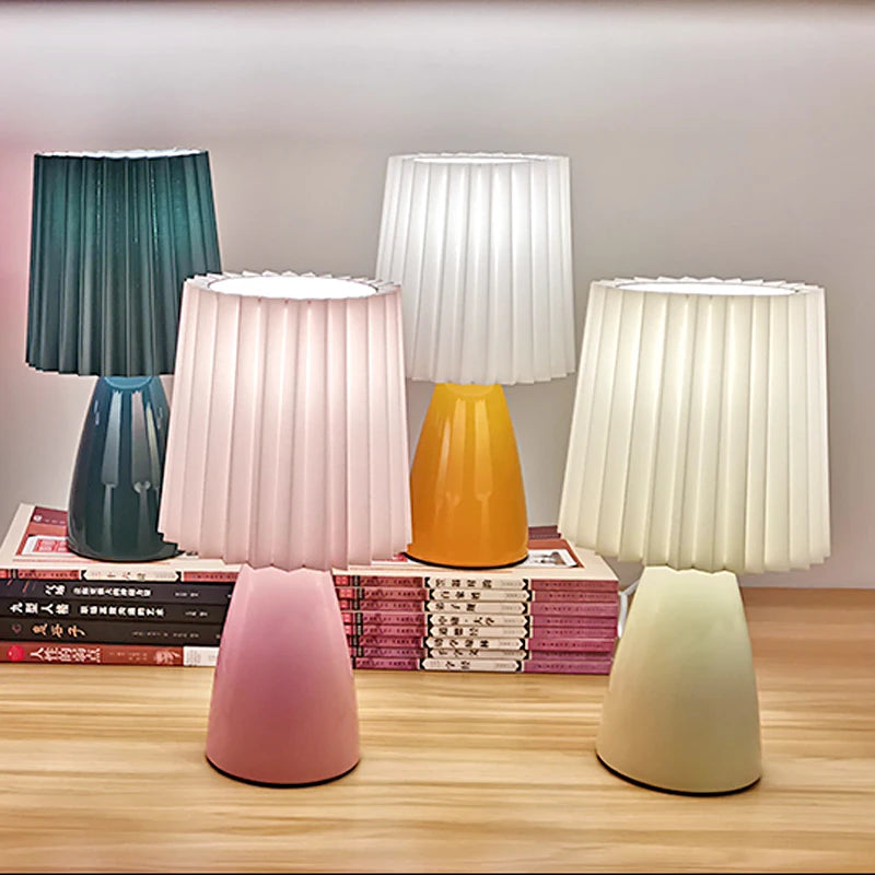 Contemporary Ceramic Bedroom Bedside Table Desk Lamp Children's And Girls' Bedroom lamp Warm Tabletop Lamp Washable Lampsha