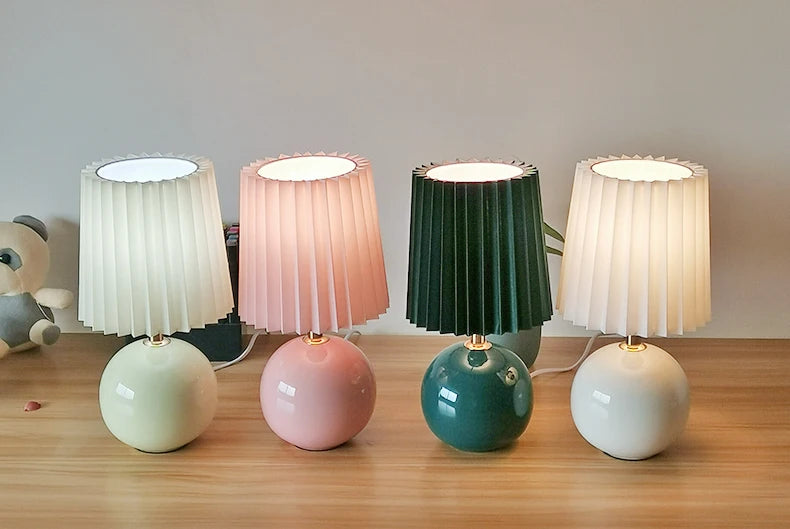 Contemporary Ceramic Bedroom Bedside Table Desk Lamp Children's And Girls' Bedroom lamp Warm Tabletop Lamp Washable Lampsha
