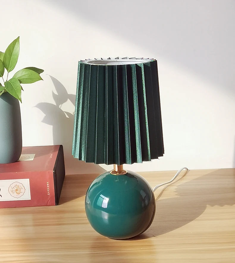 Contemporary Ceramic Bedroom Bedside Table Desk Lamp Children's And Girls' Bedroom lamp Warm Tabletop Lamp Washable Lampsha
