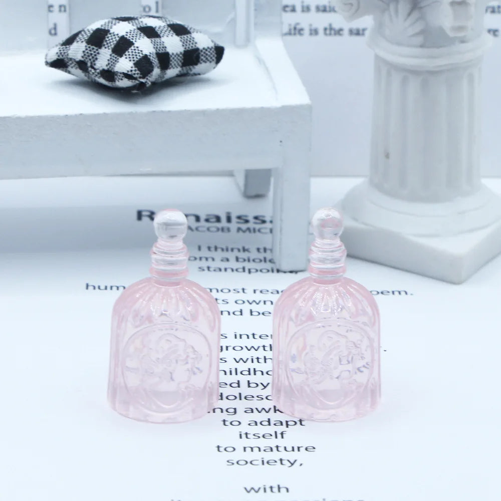 2Pcs Dollhouse Perfume Bottle Miniature Furniture Model Bedroom Decoration Accessories Doll Bedroom Bath Scene Props