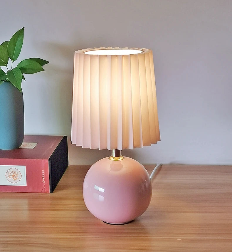 Contemporary Ceramic Bedroom Bedside Table Desk Lamp Children's And Girls' Bedroom lamp Warm Tabletop Lamp Washable Lampsha