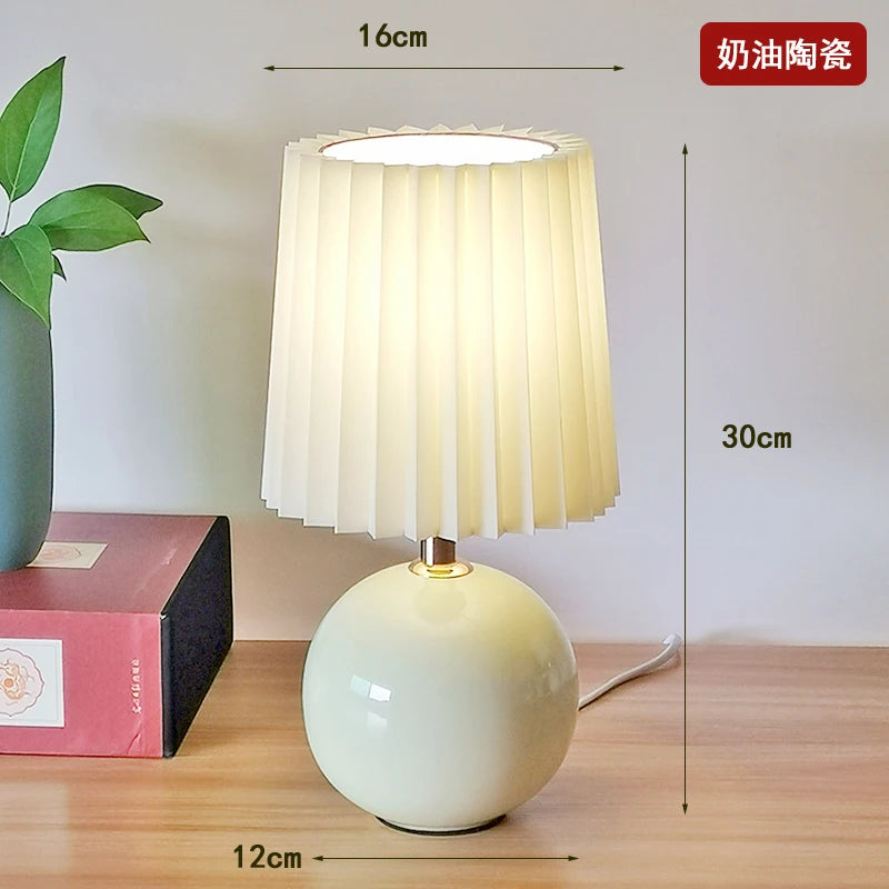 Contemporary Ceramic Bedroom Bedside Table Desk Lamp Children's And Girls' Bedroom lamp Warm Tabletop Lamp Washable Lampsha